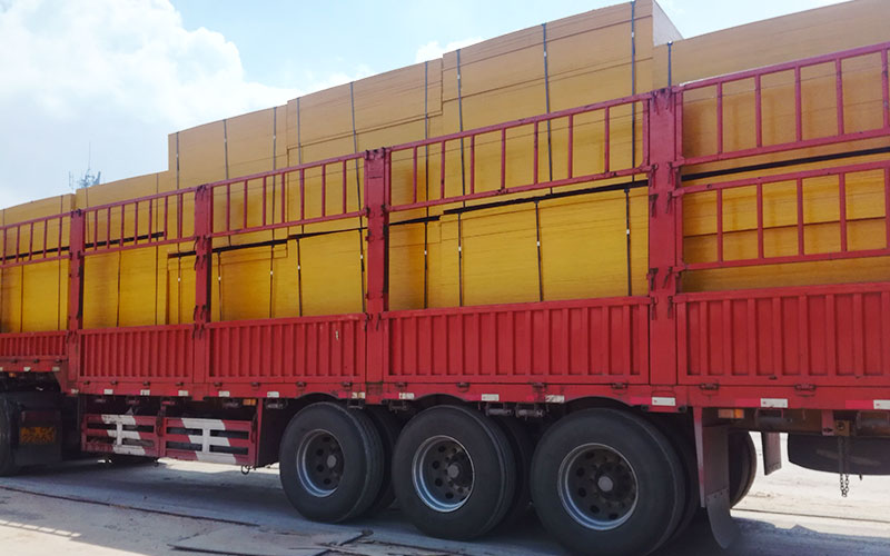 湖南張家界客戶(hù)訂購(gòu)九層紅板膠合板