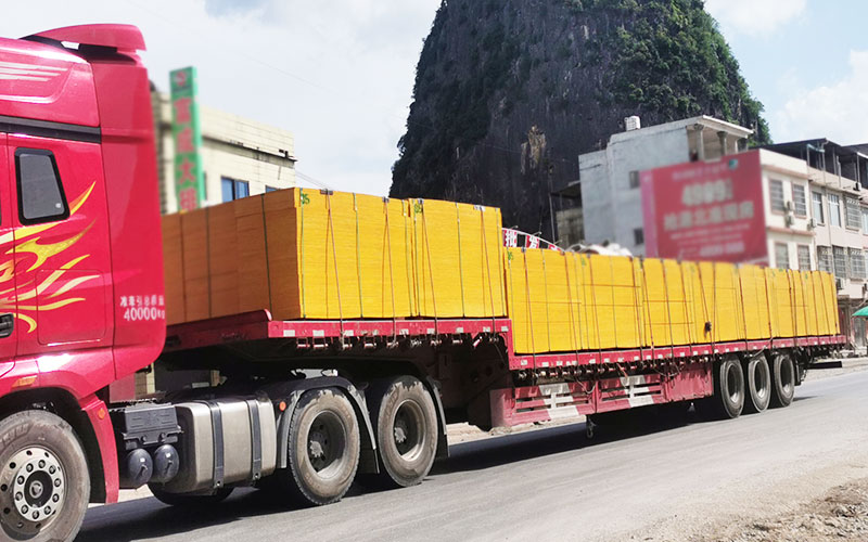 廣西防城港客戶(hù)訂購(gòu)1.83建筑木模板