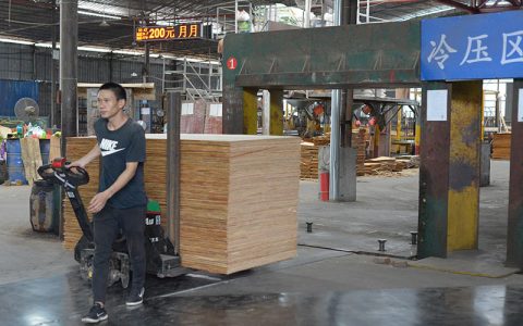 建筑木模板制作機(jī)械-冷壓機(jī) 建筑木模板制作機(jī)械-冷壓機(jī)